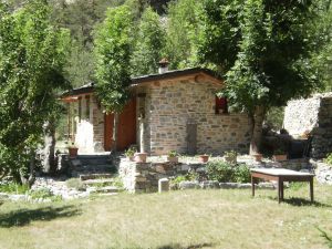 Highly insulated rustic Eco-homes utilising sustainable, locally sourced materials giving warm and comfortable, low maintenance homes with low running costs and low carbon footprints. Properties can be finished with stone external walls or a mix of stone, wood and paint-rendered walls.